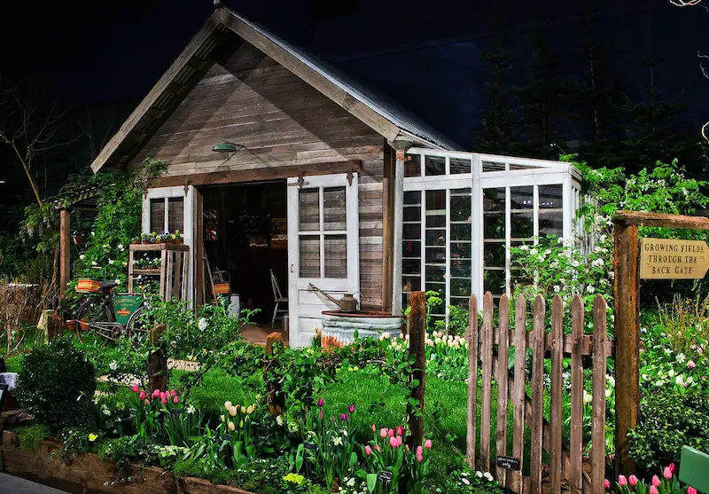 GreenhouseShed